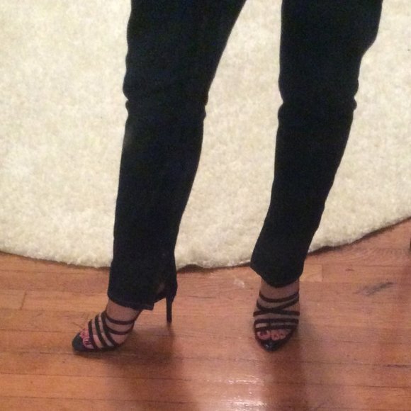 Jessica Simpson Zelta Sandals - Picture 3 of 4